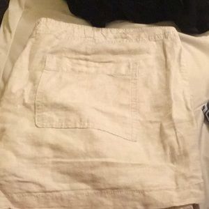 White gap shorts